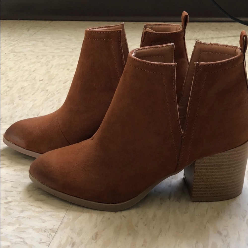 Qupid Boots